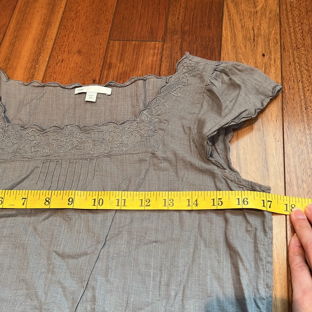 Gap Ruffled Tunic - Picture 8 of 9